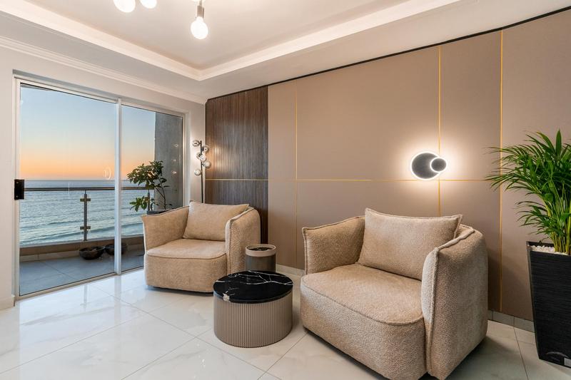 4 Bedroom Property for Sale in Bloubergstrand Western Cape